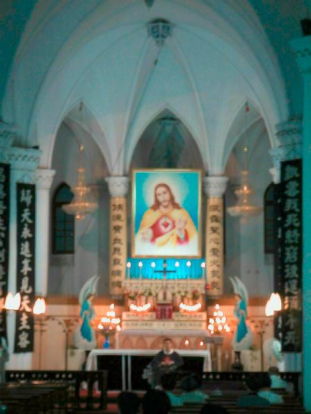 4ch112_Ningbo_binnen_portugeze_kerk02