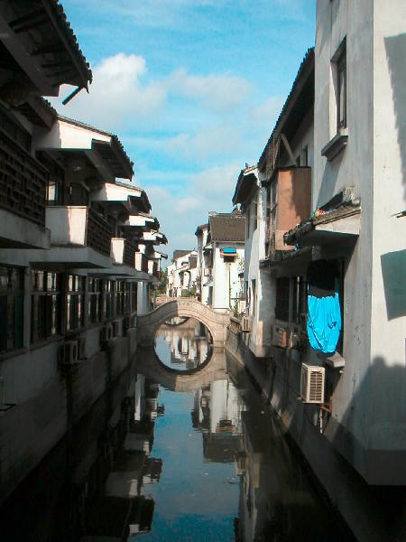4ch134_Suzhou_grachtje02