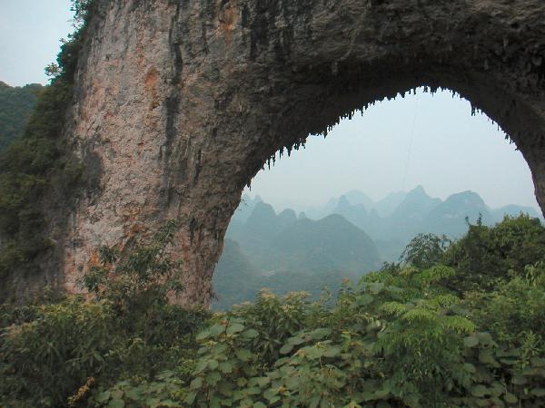 4ch170_Yangshou_moonhill01