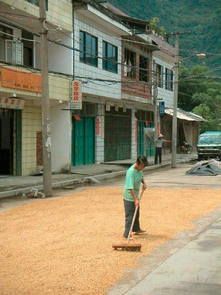 4ch192_Xingping_straatbeeld