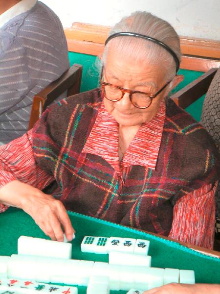 4ch273_Kunming_oudvrouwtje