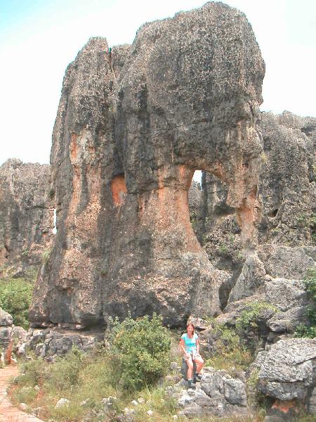 4ch281_Kunming_stone_forest07_elephantrock02