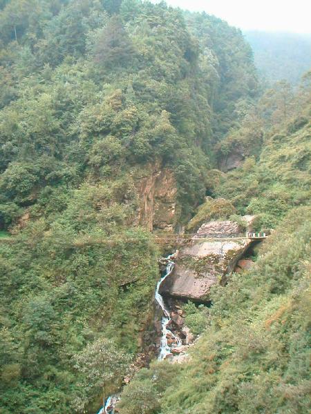 4ch304_Dali_bergwandeling_waterval