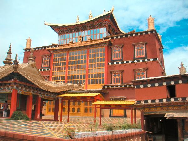 4ch357_Zhongdian_klooster_hoofdgebouw