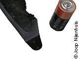 een batterij, type C, wordt gebruikt als mal