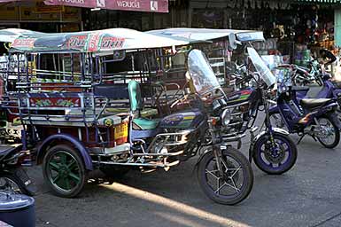 Fraai uitgevoerde Tuktuk met veel chroom