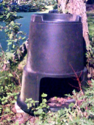 foto van een compostbak zonder klep