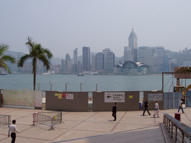 618x457 pixels (58K)