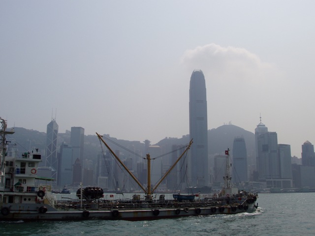 618x457 pixels (54K)