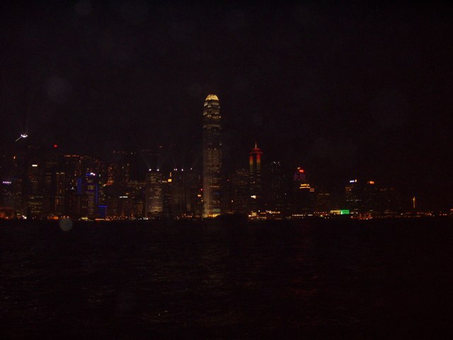 618x457 pixels (33K)