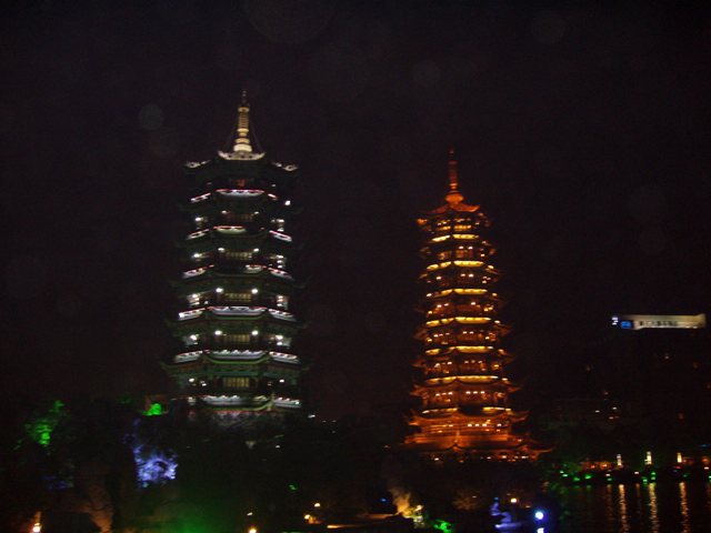 618x457 pixels (39K)