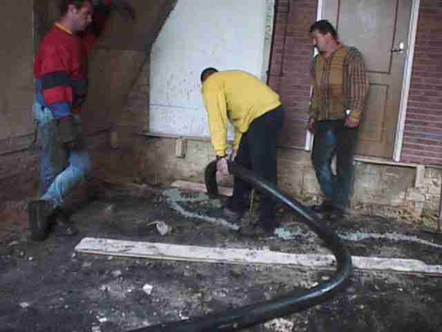 betonstorten.jpg - 52501 Bytes