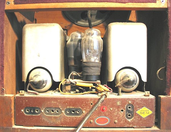Nora W320L achterkant