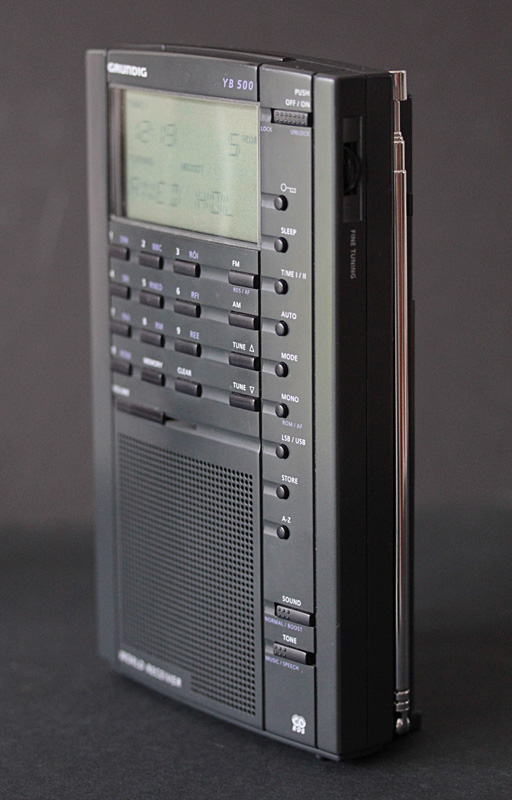 Grundig Yachtboy 500 zijkant