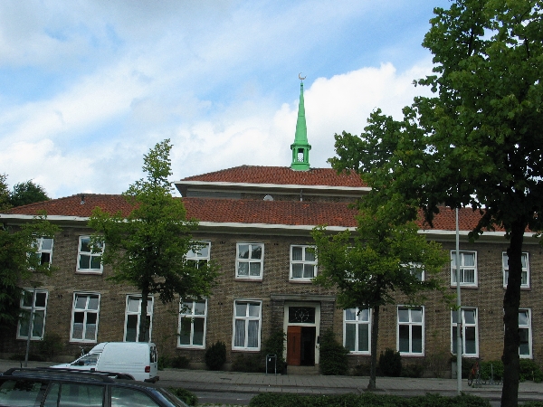 curacaostr74 was broederklooster nu moskee.