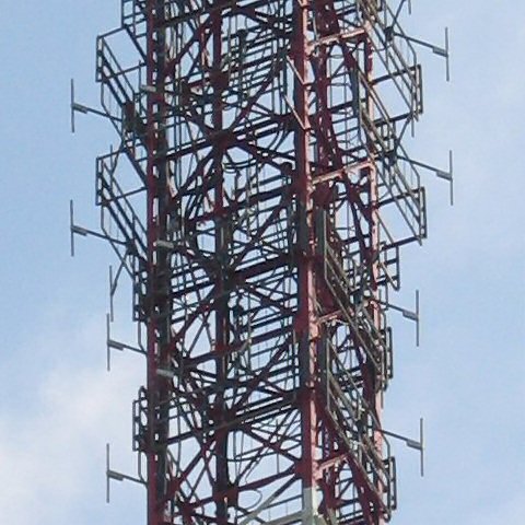  FM-antennes van de mast te Schoten (VHF, band II) 